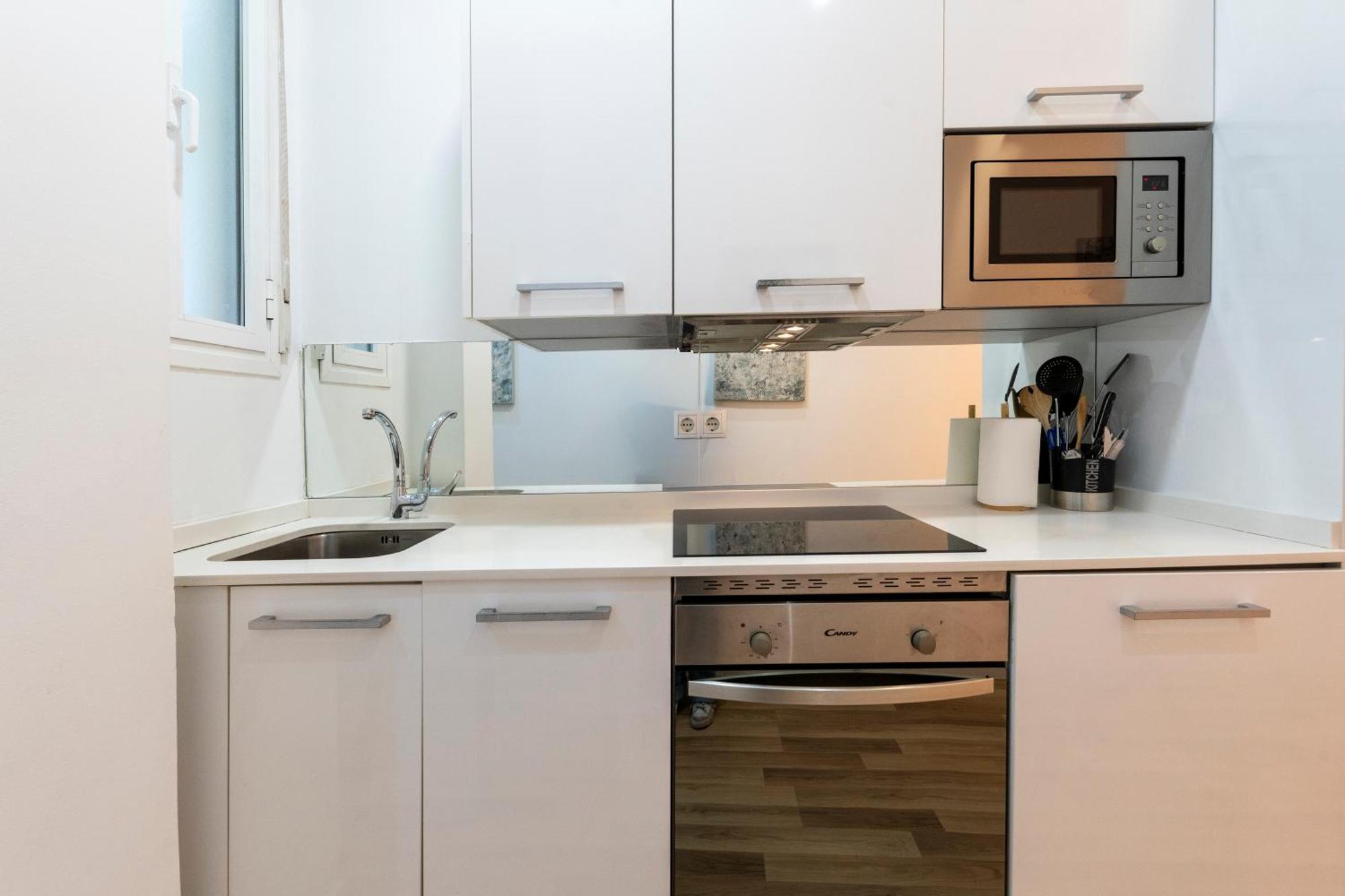 For You Rentals New Design Apartment Temporal Puerta Del Sol Pre10A Madrid Exterior foto
